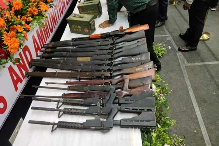 1182 cadres of eight tribal organizations lay down arms in assam 1182 cadres of eight tribal organizations lay down arms in assam