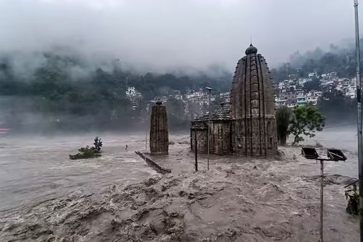 11 killed due to rain in himachal 4686 power transformers stalled