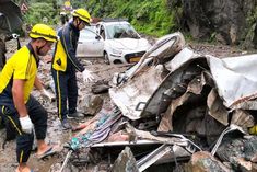 tragic accident on gangotri highway three vehicles buried in debris four dead bodies recovered