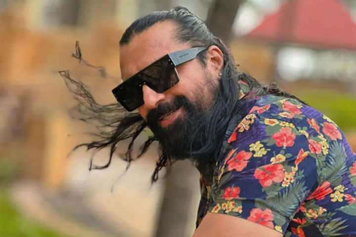 eijaz khan sought help from the industry and said he also needs work