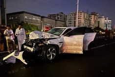 jaguar rams into crowd in ahmedabad 9 killed