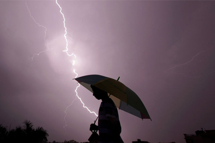 indian origin student in coma after being struck by lightning in america