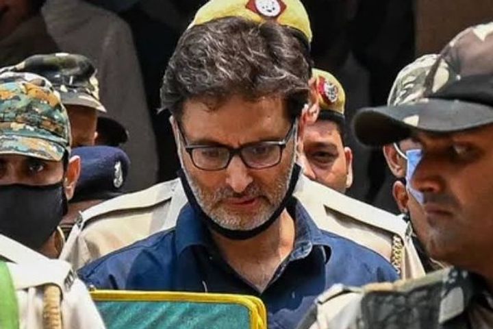 judge angry seeing yasin malik in supreme court