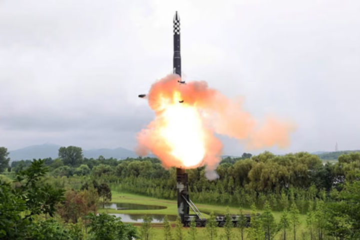 north korea fired several cruise missiles in the yellow sea
