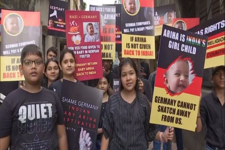 demonstration outside german consulate for extradition of ariha demonstration outside german consulate for extradition of ariha