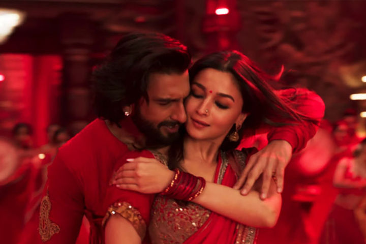 rocky ranis new song dhindhora baje re released rocky ranis new song dhindhora baje re released