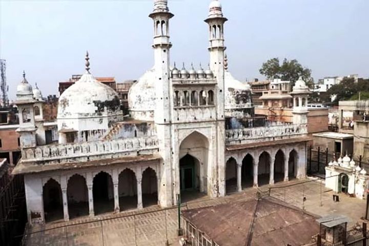 the ban on gyanvapi survey remains intact during the hearing the hindu and muslim sides