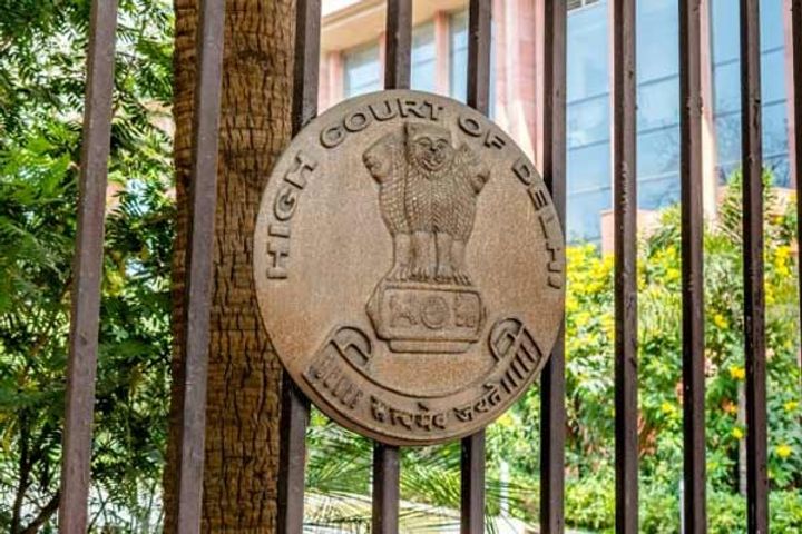 delhi high court imposes fine of rs 1 lakh each on nriafhrai