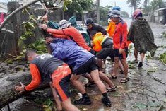 typhoon doksuri reaches china after taiwan philippines