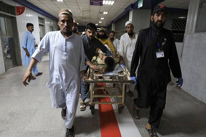 isis claimed responsibility for the bombings in pakistan