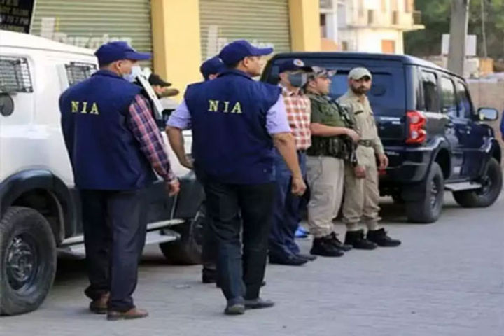 nia raids in terror funding case raids at many places in pulwama nia raids in terror funding case raids at many places in pulwama