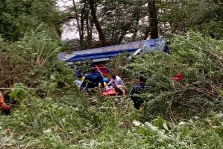 accident on gangotri highway 8 killed 27 people rescued accident on gangotri highway 8 killed 27 people rescued
